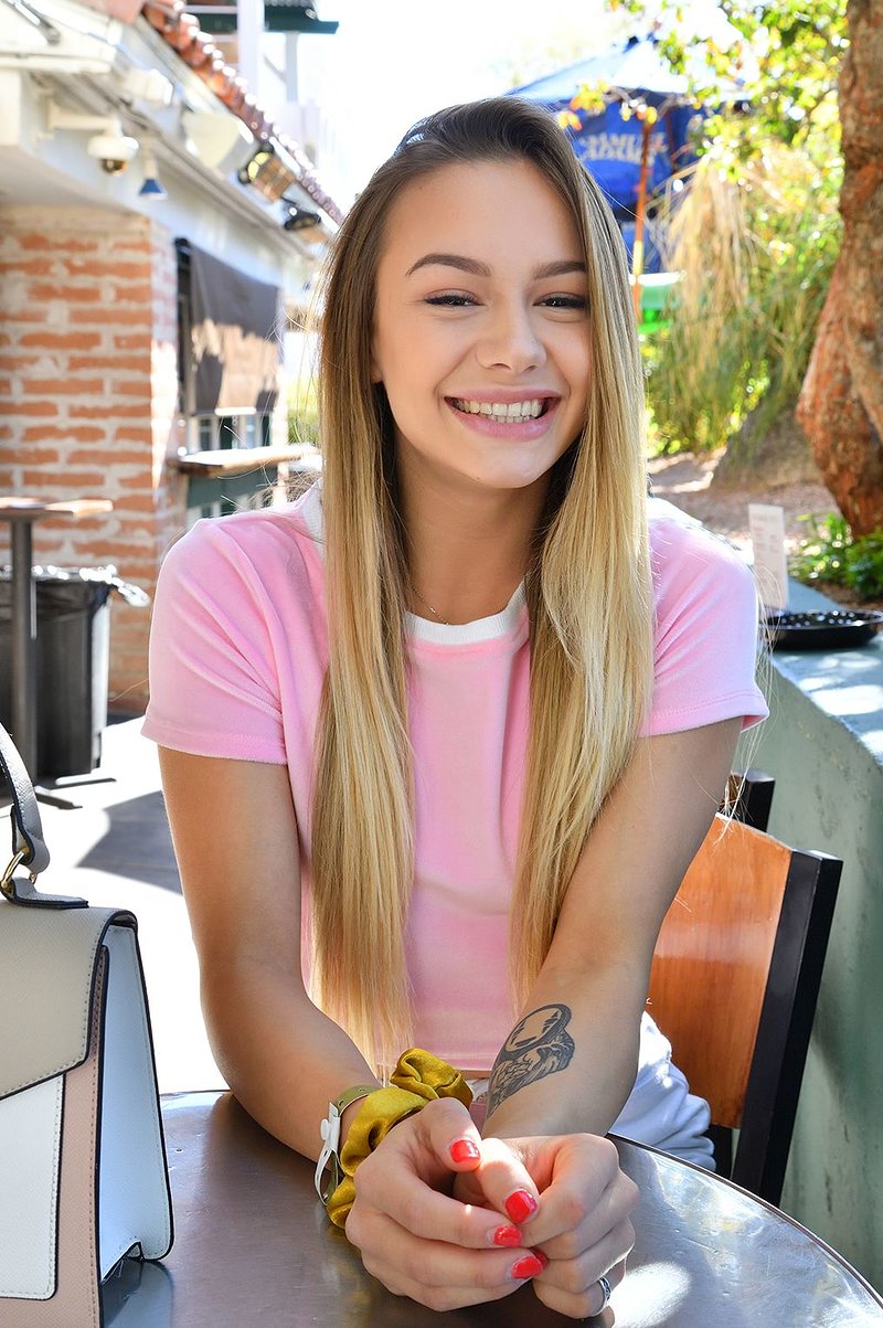 Алина, 25 лет, 1 размер груди